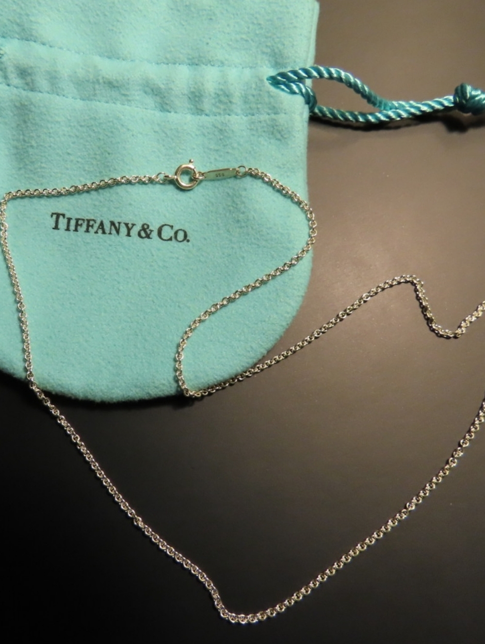 **LIKE NEW** Tiffany & Co. 925 sterling silver 16" necklace chain.